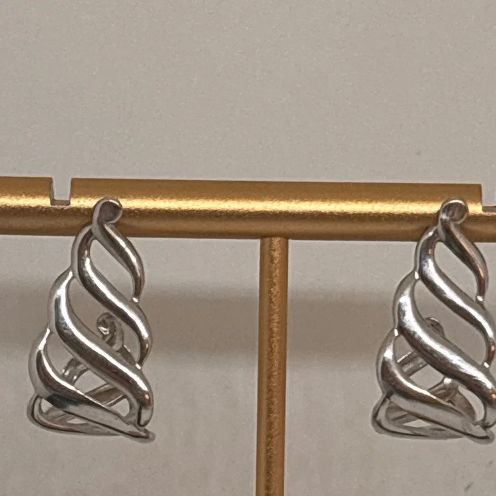 Monet Earrings Womens Silver Tone Twisted Drop‎ Dangle Post Vintage Signed